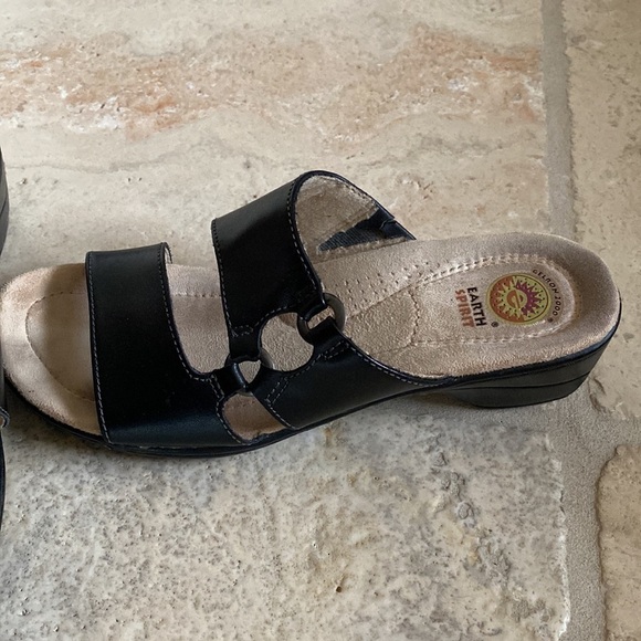 Earth Spirit Lissa Black Leather Comfort Slip On Sandals Womens Beach Size 9 - Picture 4 of 10